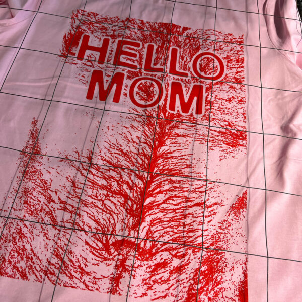 Hello Mom T-shirt - Image 2